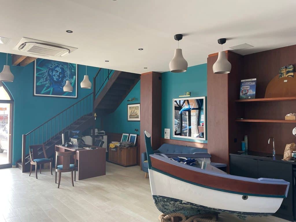 Overview of the interior of the Sea Hub