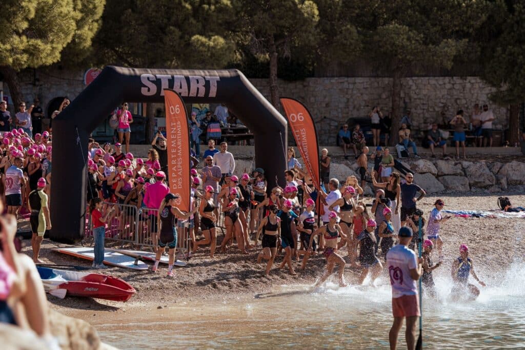 Departure of the Maxi Rose aquathlon