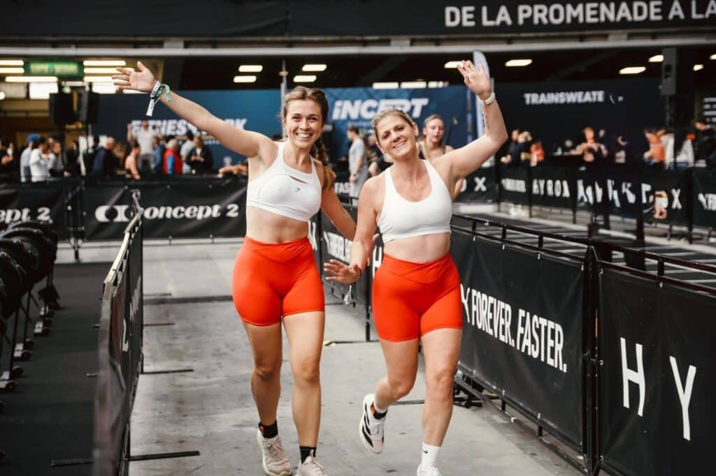 Ambre and Alexia Barthélémy during a hyrox